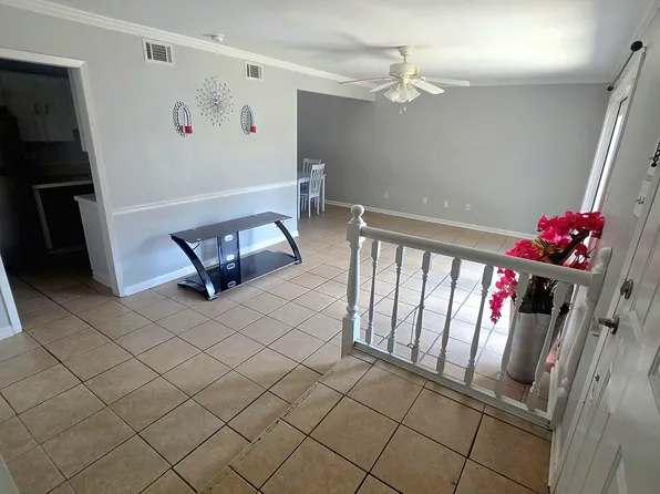 200 Lodge Dr APT 802, Lafayette, LA 70506