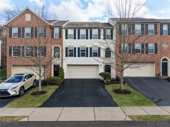 144 Broadstone Dr, Mars, PA 16046