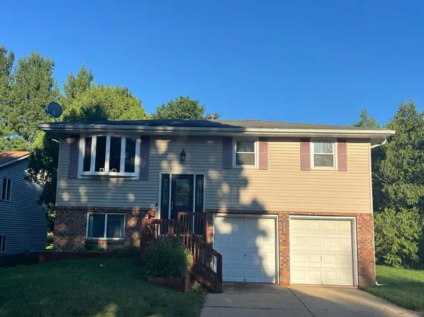 213 N Hazel St, Chillicothe, IL 61523