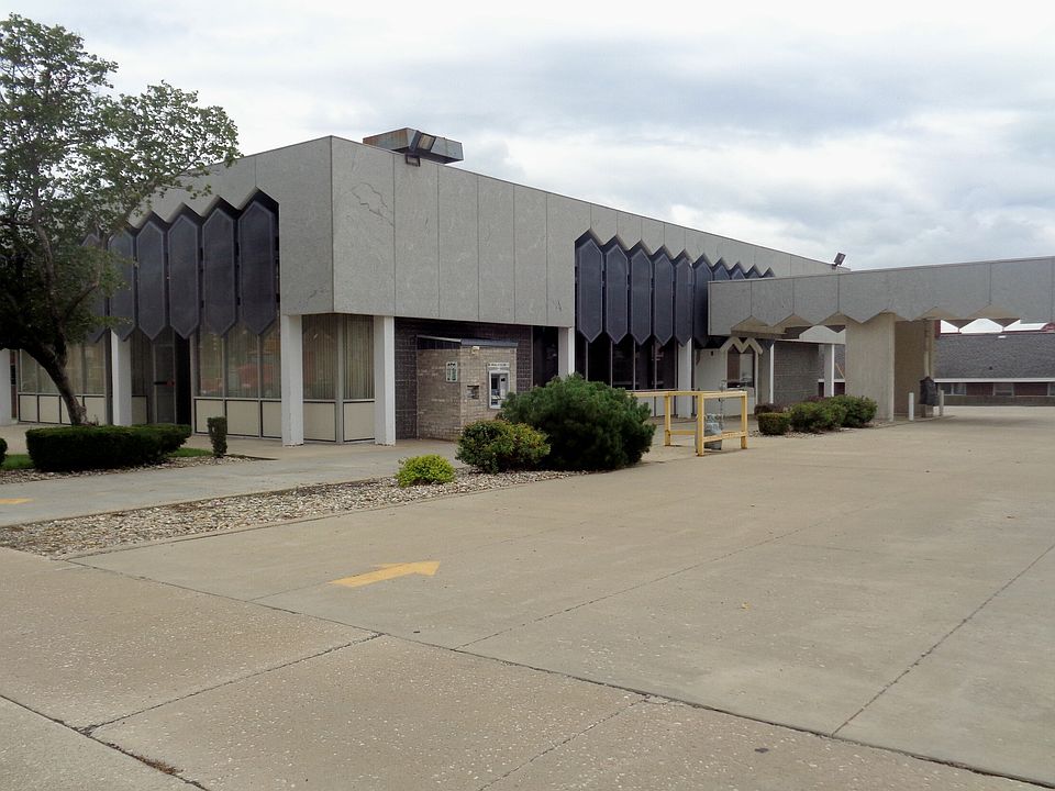 1st image of 101 W Central Blvd