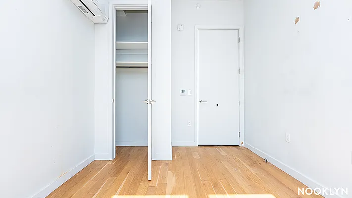 Rented by Nooklyn NYC LLC | media 7