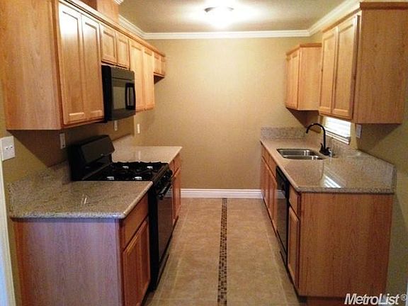 3rd image of 7516 Loma Verde Way