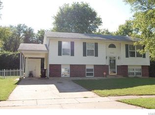 2397 Periwinkle Ct, Florissant, MO