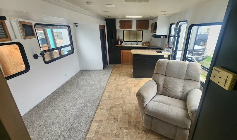 1 bed, 295 sqft, $695 — Photo 4