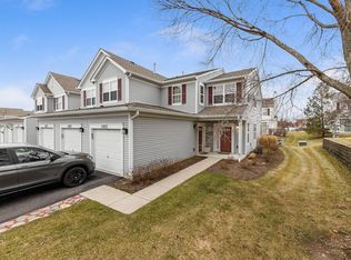 2853 Falling Waters Dr, Lindenhurst, IL 60046