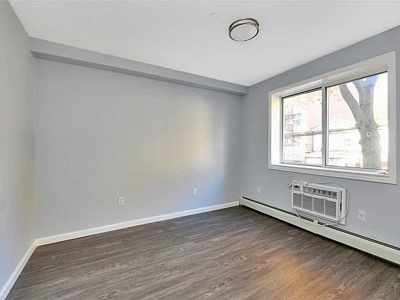 3rd image of 132-44 41st Ave