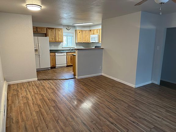 4th image of 367 Park Way #B