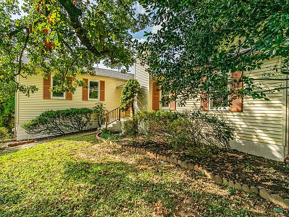 4th image of 7320 Willette Ct