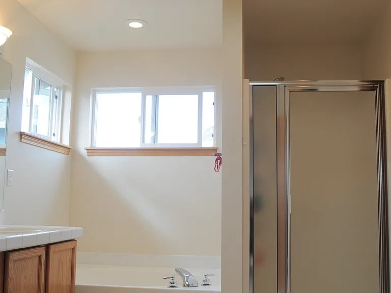 551 Quincy Ave NE — Photo 15