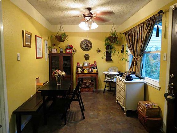 3rd image of 3237 Whisper Ln