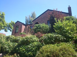 1916 29th Ave W, Seattle, WA 98199