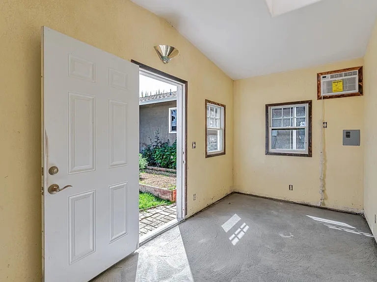 7531 Burnham Way — Photo 8