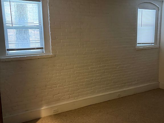 4th image of 2761 Euclid Heights Blvd #8