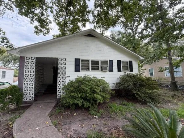 2691 Olympia Ave, North Charleston, SC 29405
