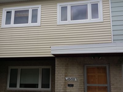 4849 Elm St #B, Skokie, IL, 60077