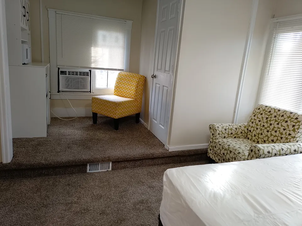 2329 Van Buren Ave