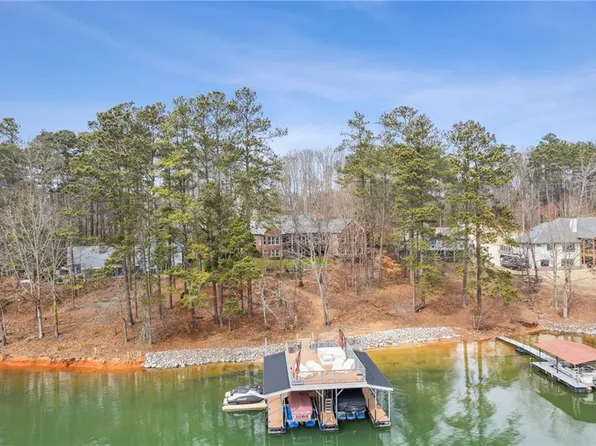 9231 Martin Ter, Gainesville, GA 30506