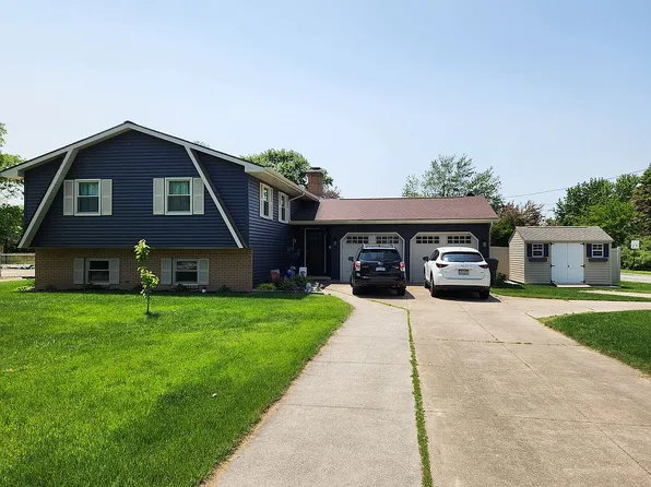 2128 Saltsman Rd, Erie, PA 16510