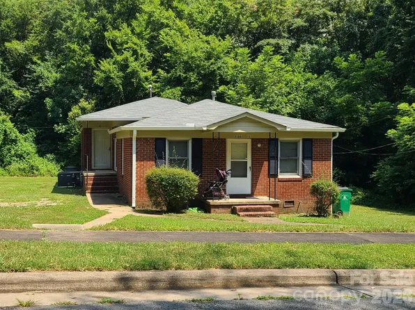3106 Capitol Dr, Charlotte, NC 28208