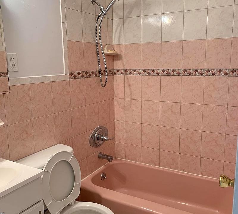 2nd image of 6903 6th Ave #2F
