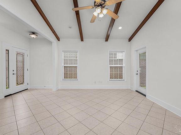 4th image of 6419 Lake Charlene Ln