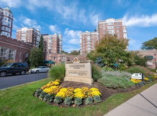 18-20 Chapel St UNIT B-704, Brookline, MA 02446