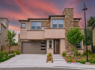 605 Serrano Summit Dr, Lake Forest, CA 92630
