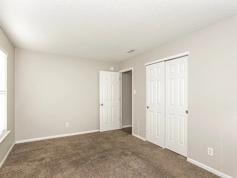 6906 W Dover Pl — Photo 11