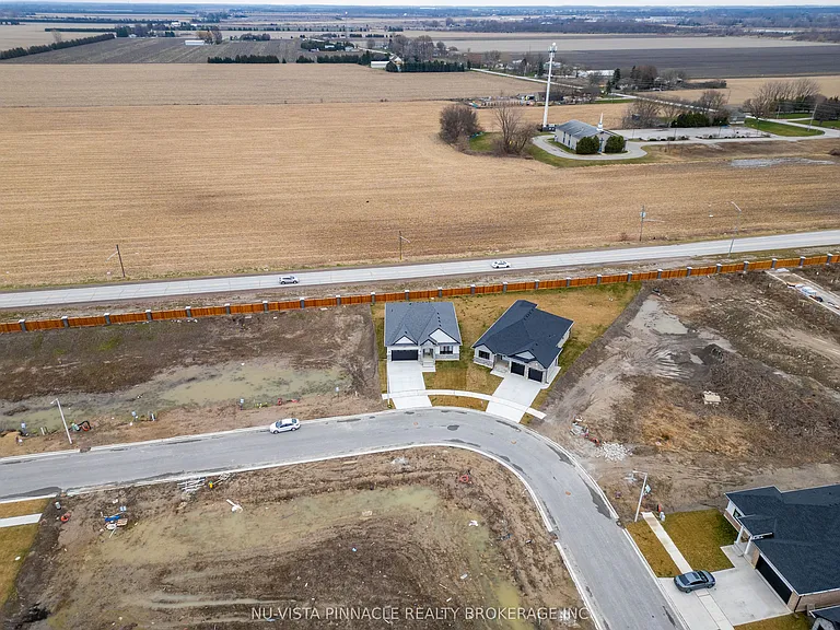 280 Stathis Blvd — Photo 5