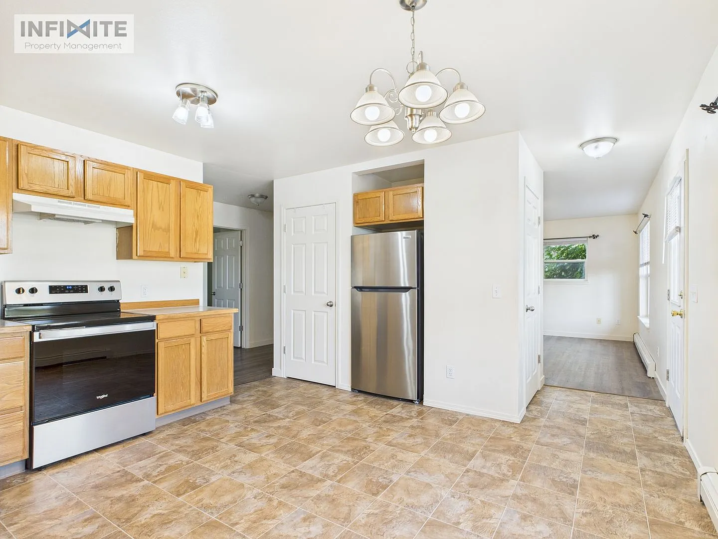 Great Three Bedroom Condo in Belgrade! — Photo 3
