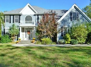 530 Blackstone St, Uxbridge, MA 01569