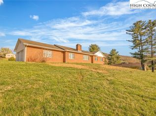 114 Parker Dr, West Jefferson, NC 28694