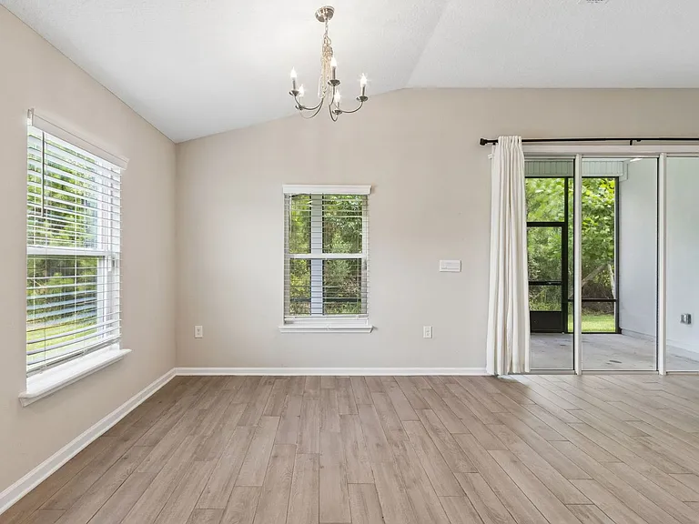 70305 Winding River Dr — Photo 10