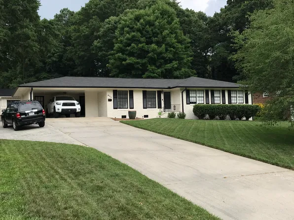 571 Allgood Rd, Marietta, GA 30060