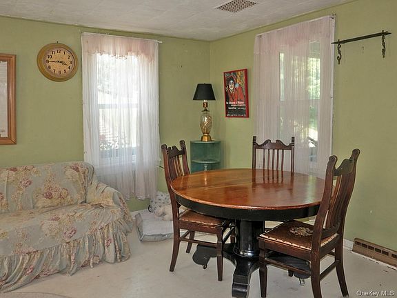 5th image of 2884 Atlantic Avenue