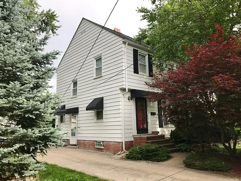 1508 Commodore Rd — Photo 2