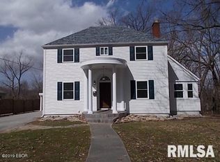 2008 E Richview Rd, Mount Vernon, IL 62864