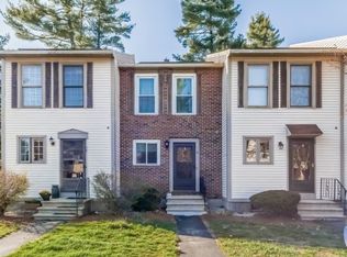 77 Shelburne Rd, Merrimack, NH 03054