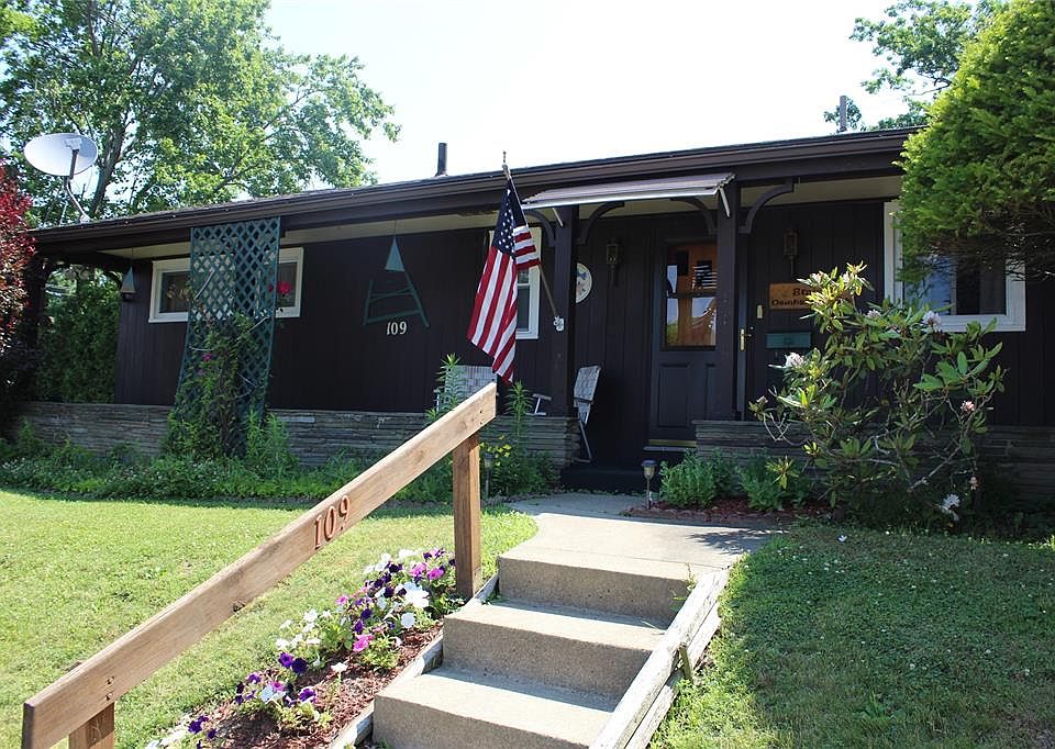 1st image of 2 Edna Ave