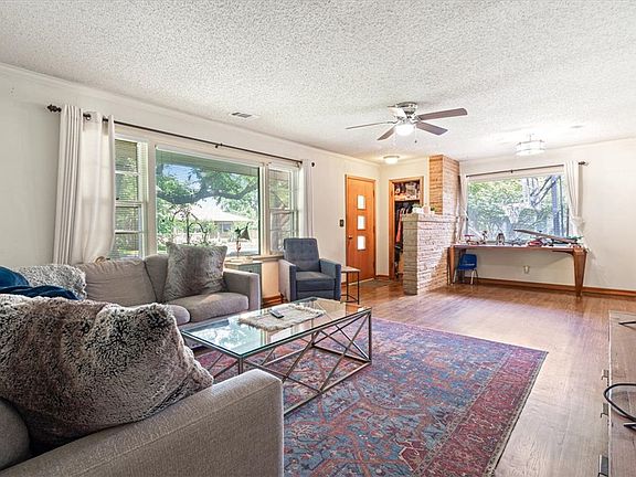 5th image of 705 Shipley St
