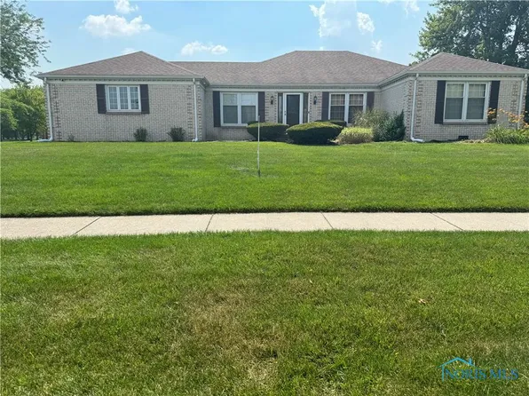 909 Sandalwood Rd W, Perrysburg, OH 43551