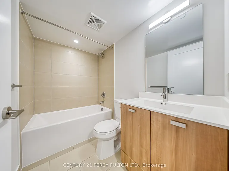 275 Village Green Sq #420 — Photo 22