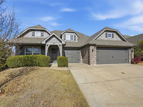 2123 E 132nd Pl S, Bixby, OK 74008