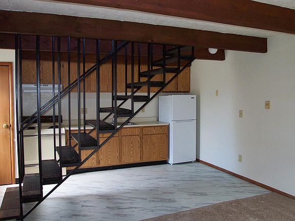 Kitchen and dinette