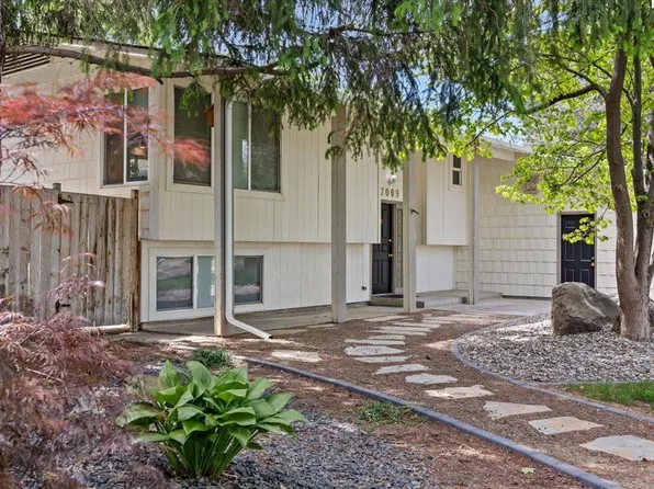 7009 W 8th Ave, Kennewick, WA 99336