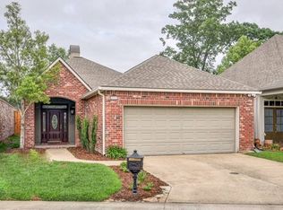 10133 Hyde Park Ct, Baton Rouge, LA 70816