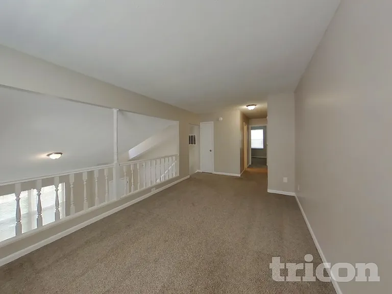 2207 Golden Eye Cir — Photo 17