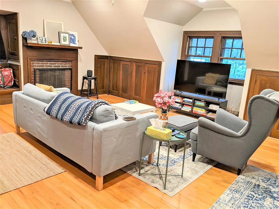 16 Alpine St #3