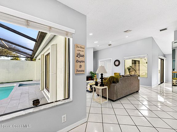4th image of 597 Pine Forest Ct
