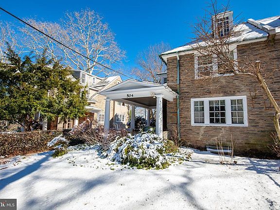 5th image of 504 W Mount Airy Ave